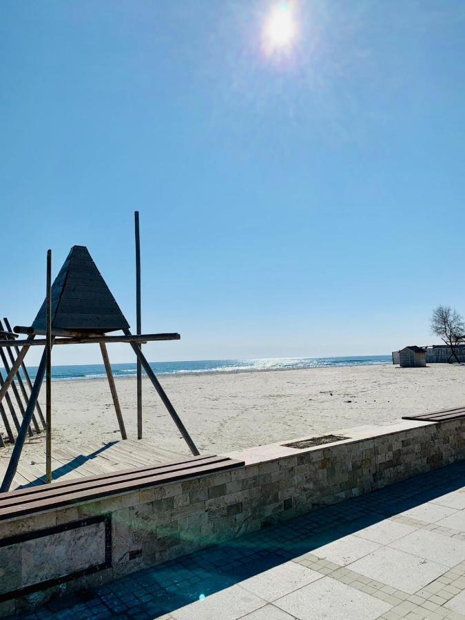 Hella Apartament Mamaia-Nord Năvodari Exteriör bild