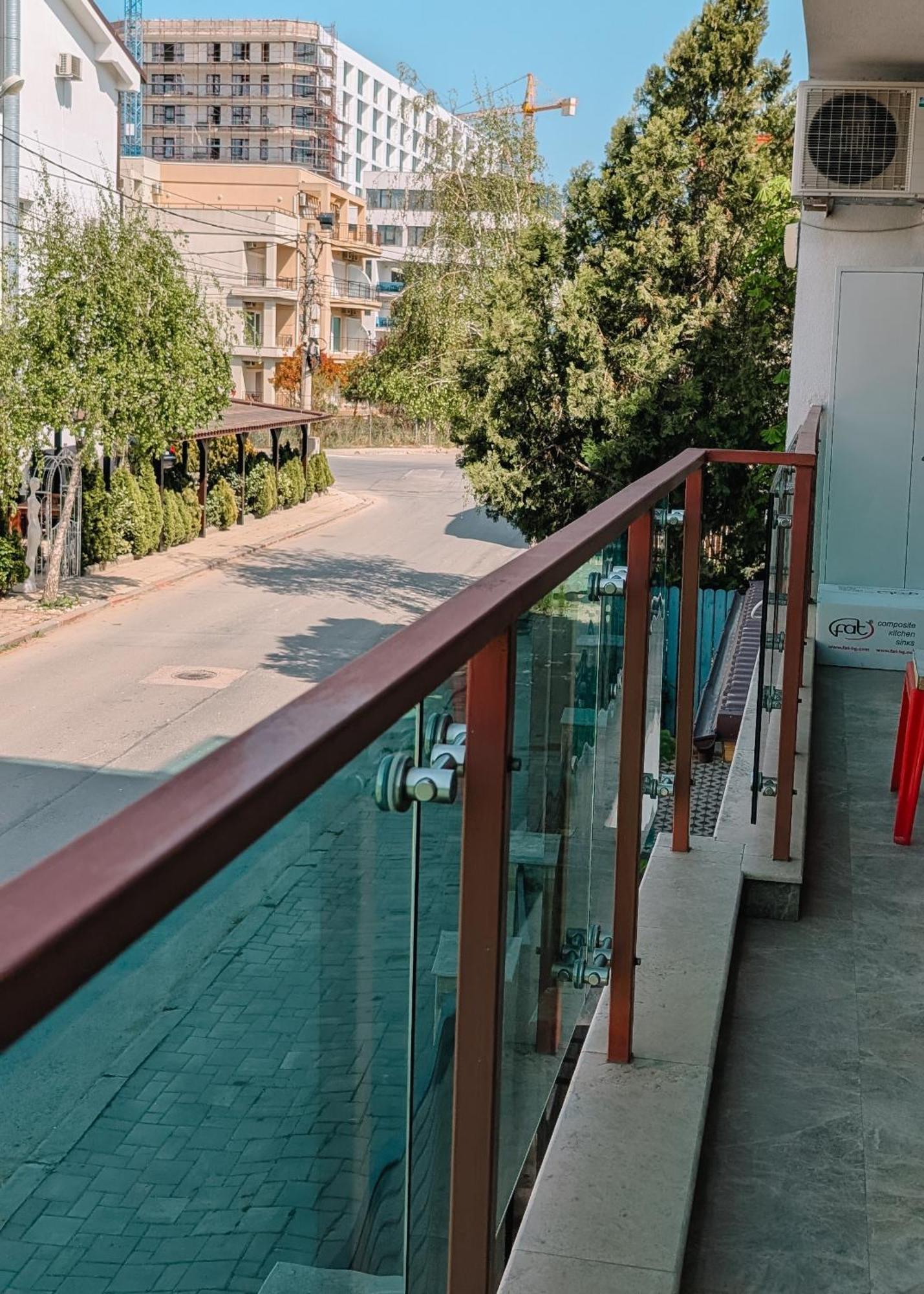 Hella Apartament Mamaia-Nord Năvodari Exteriör bild