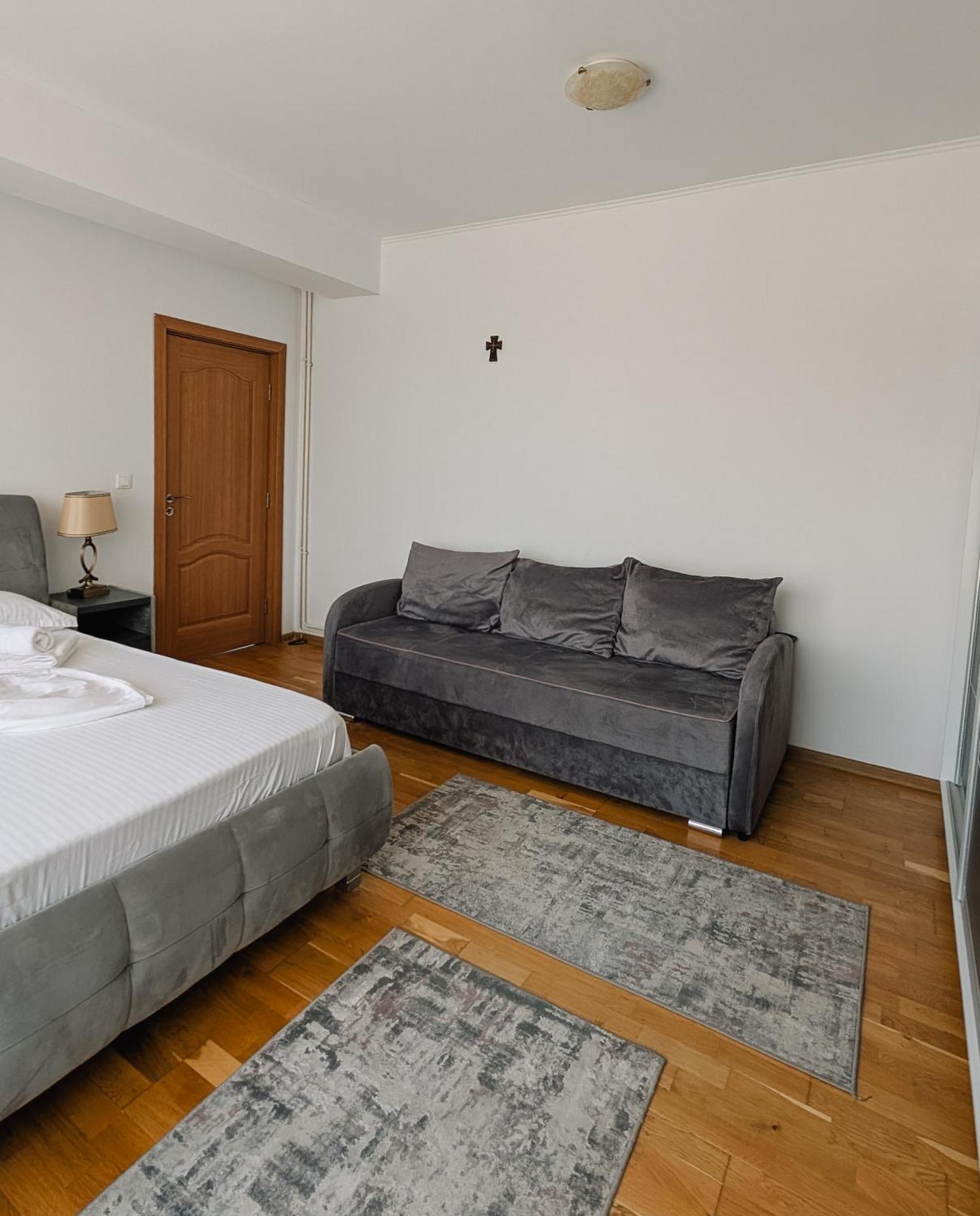 Hella Apartament Mamaia-Nord Năvodari Exteriör bild